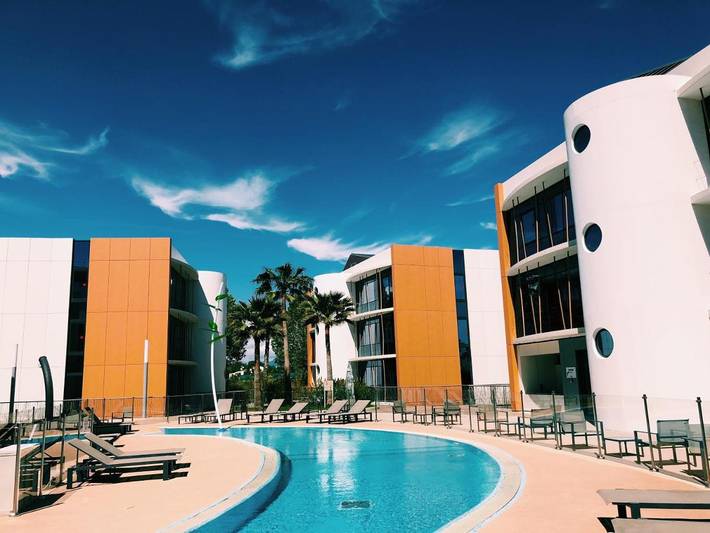 Hôtel pour 3 personnes, avec piscine et terrasse dans Marineland (Juan-les-Pins) - 3