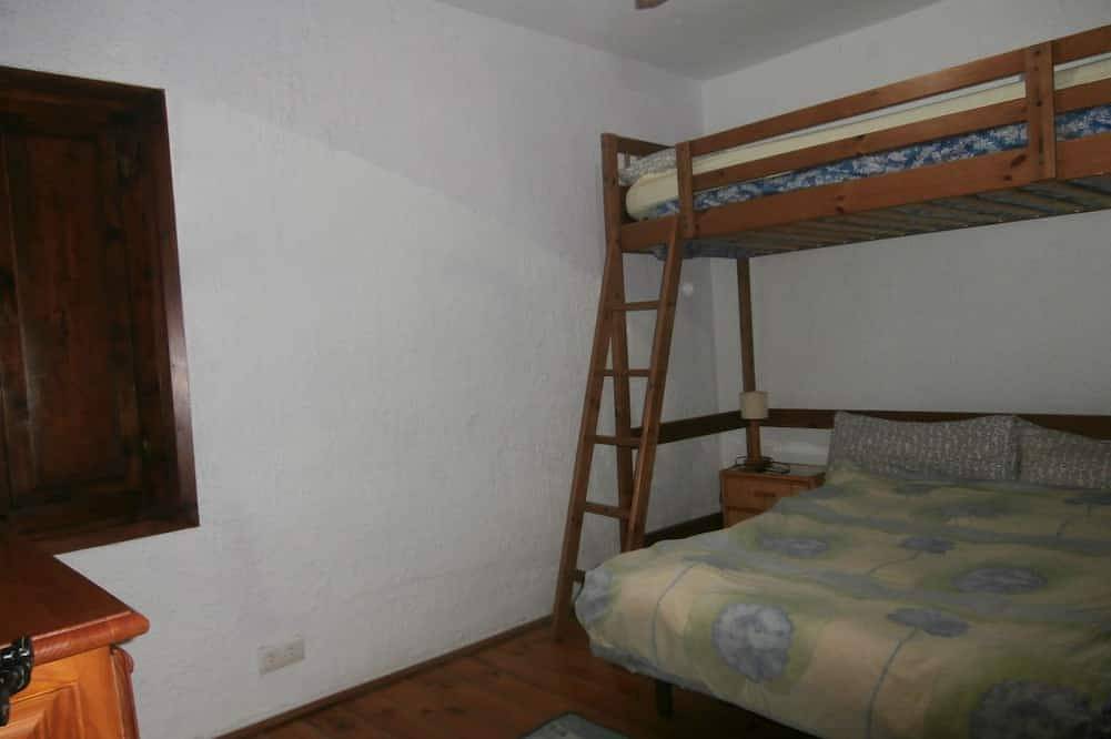 Charming villa with large private swimming pool, away from the busy beach areas in Mojácar, Cordillera Penibética
