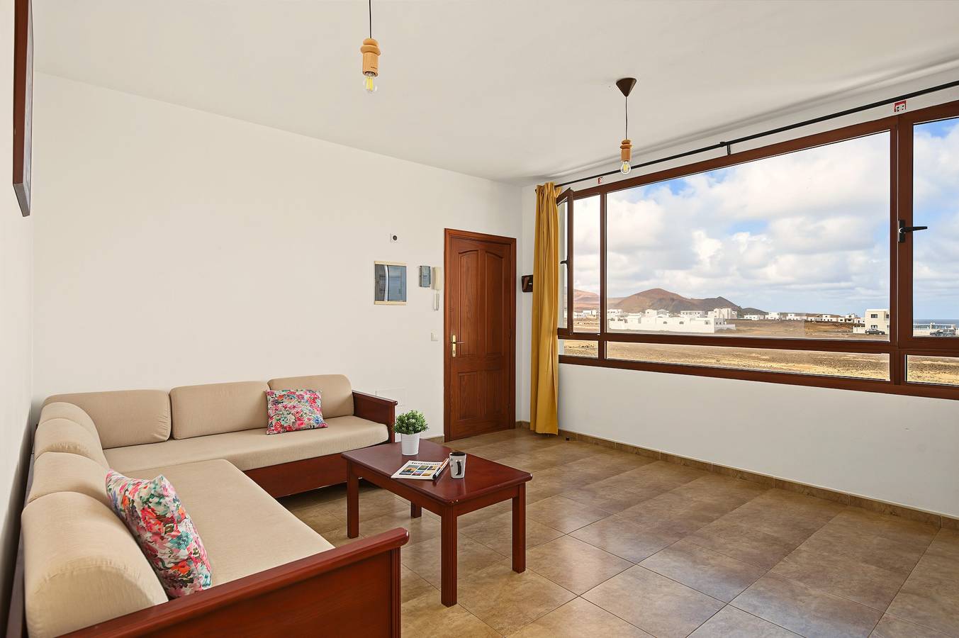 Ganze Wohnung, Ferienwohnung 'La Caracola' mit Meerblick und Wlan in La Santa, Tinajo