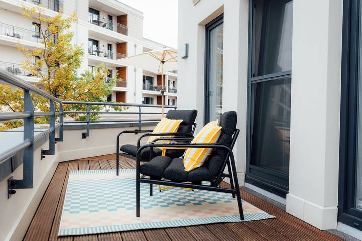 Ganze Ferienwohnung, Beachfront Apartment · 1. Reihe · Meerblick · großer Balkon · Haustiere willkommen in Börgerende, Börgerende-Rethwisch