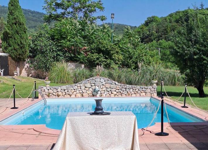 Agriturismo per 5 persone, con Giardino e Piscina in Provincia di Rieti