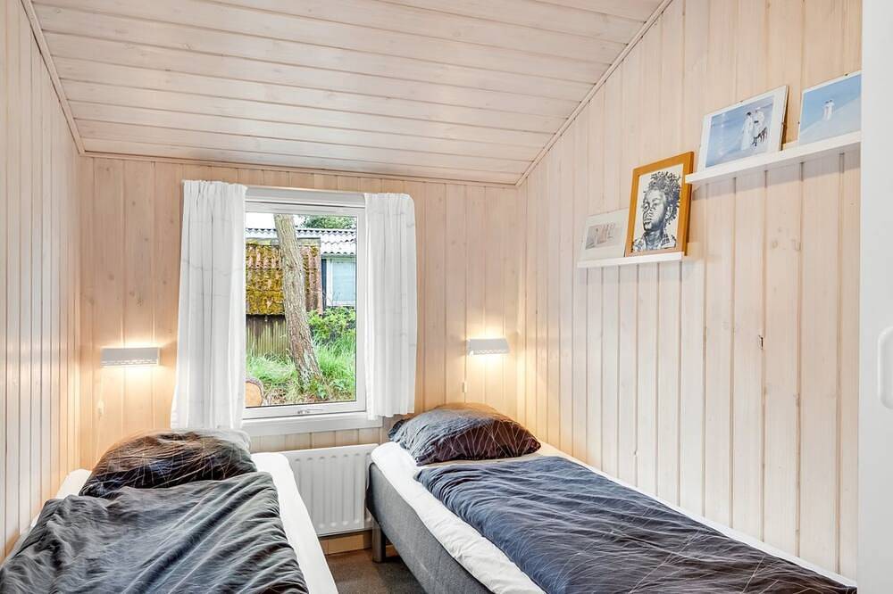 \"Adrienne\" - 240m from the sea in Hirtshals region, Tannisbucht