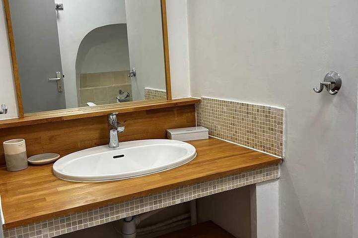 Gîte pour 4 personnes, avec balcon à Niozelles - 3