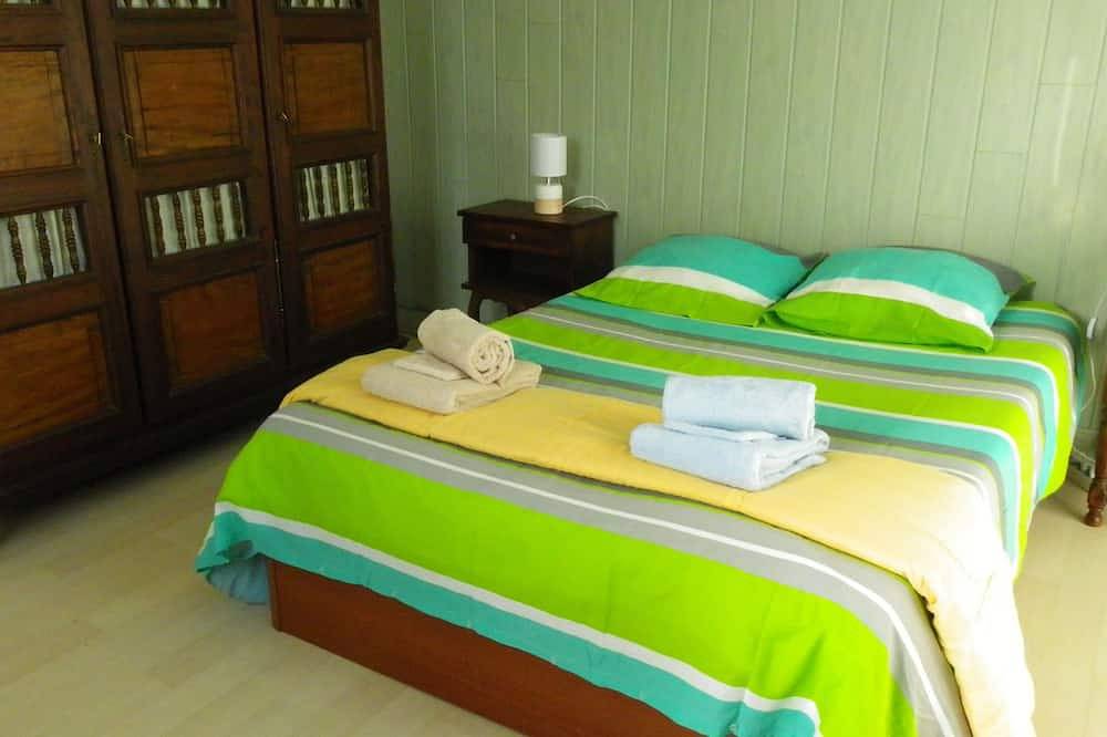 Lovely house with beautiful garden, close to town center. No Linky + filter. in Argelès-Gazost, French Pyrenees