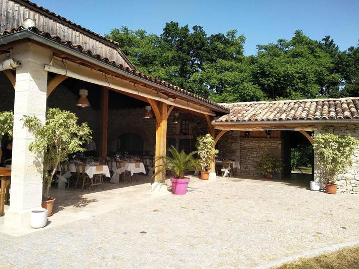 Location de vacances pour 4 personnes, avec jardin ainsi que piscine et vue, adapté aux familles à Monflanquin - 3