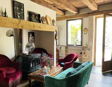 Location de vacances pour 4 personnes, avec vue et jardin à Sénaillac-Lauzès