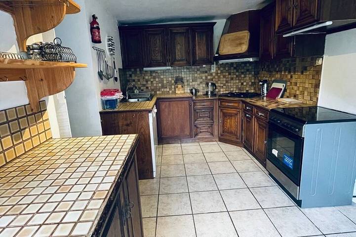 Gîte pour 10 personnes, avec jardin à Saint-Nicolas-du-Pélem - 2