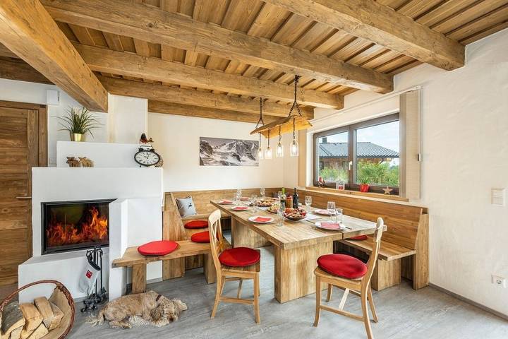 Ferienhaus für 12 Personen, mit Ausblick und Sauna sowie Terrasse