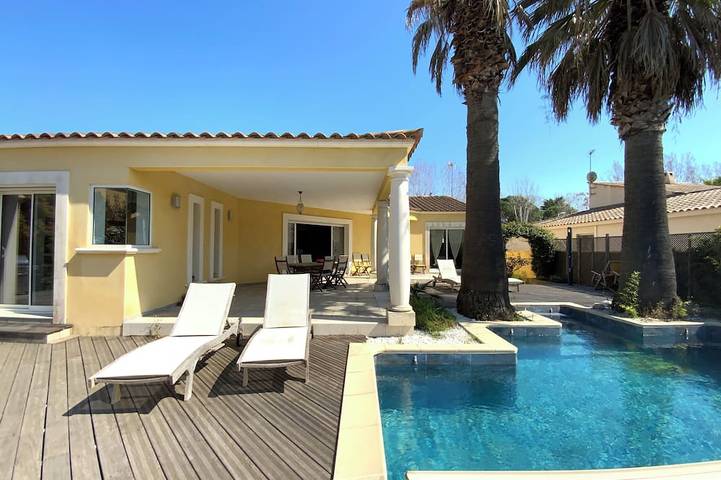 Villa pour 6 personnes, avec terrasse et jardin, animaux acceptés au Le Grau-du-Roi