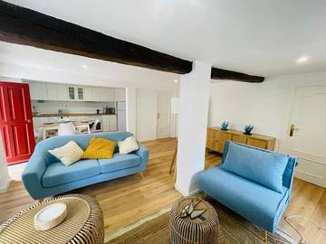 Gîte pour 4 personnes, avec vue ainsi que balcon et piscine, animaux acceptés dans Elanchove