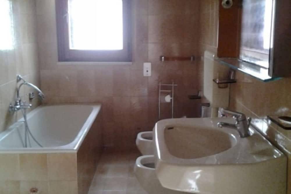 Apartamento entero, 3 Bedroom Apartment in Gallipoli in Galípoli, Golfo de Tarento