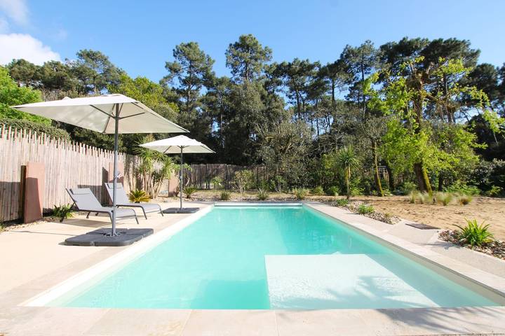 Location de vacances pour 8 personnes, avec jardin et piscine, adapté aux familles à Jard-sur-Mer - 2