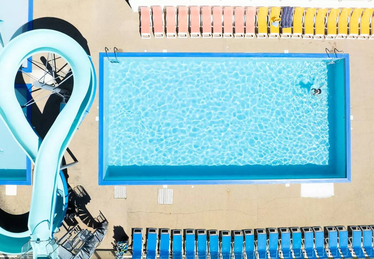 Mobil Home Classique 3 Pièces 4 Personnes in Murol, Parc naturel régional des Volcans d'Auvergne