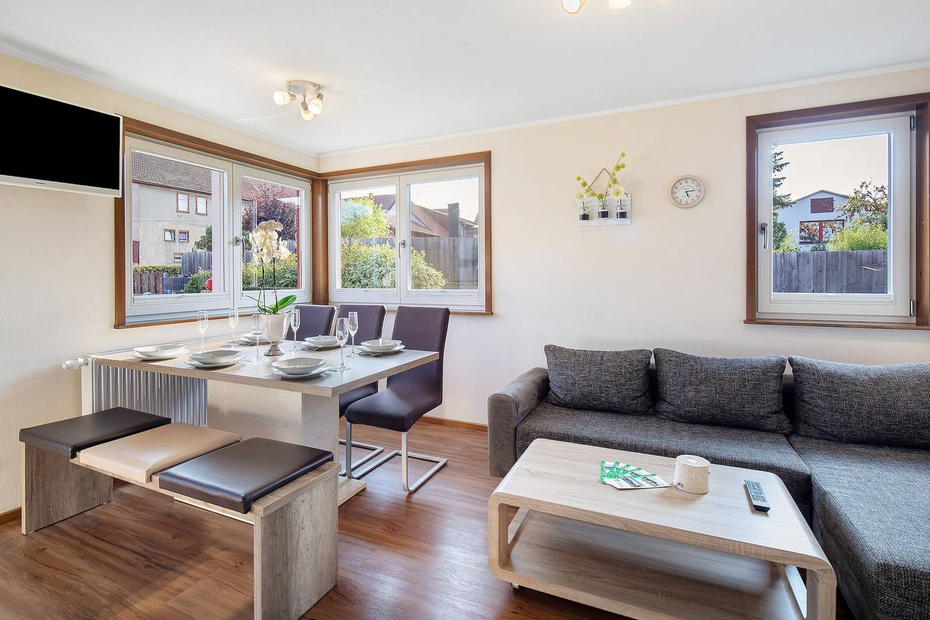Ferienhaus 'Ferienhaus Rot' mit privater Terrasse, privatem Garten und Wi-Fi in Hörselberg-Hainich, Hainich