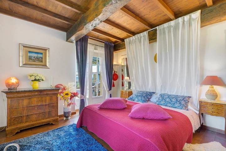 Chambre d’hôtes Chambre d'hôtes au Paradis, avec vue sur les Pyrénées,  lac, piscine privée et Wi-Fi in Saint-Frajou, Haute-Garonne