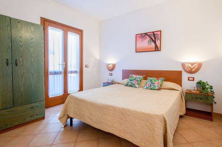 Gîte pour 5 personnes à Isola Rossa