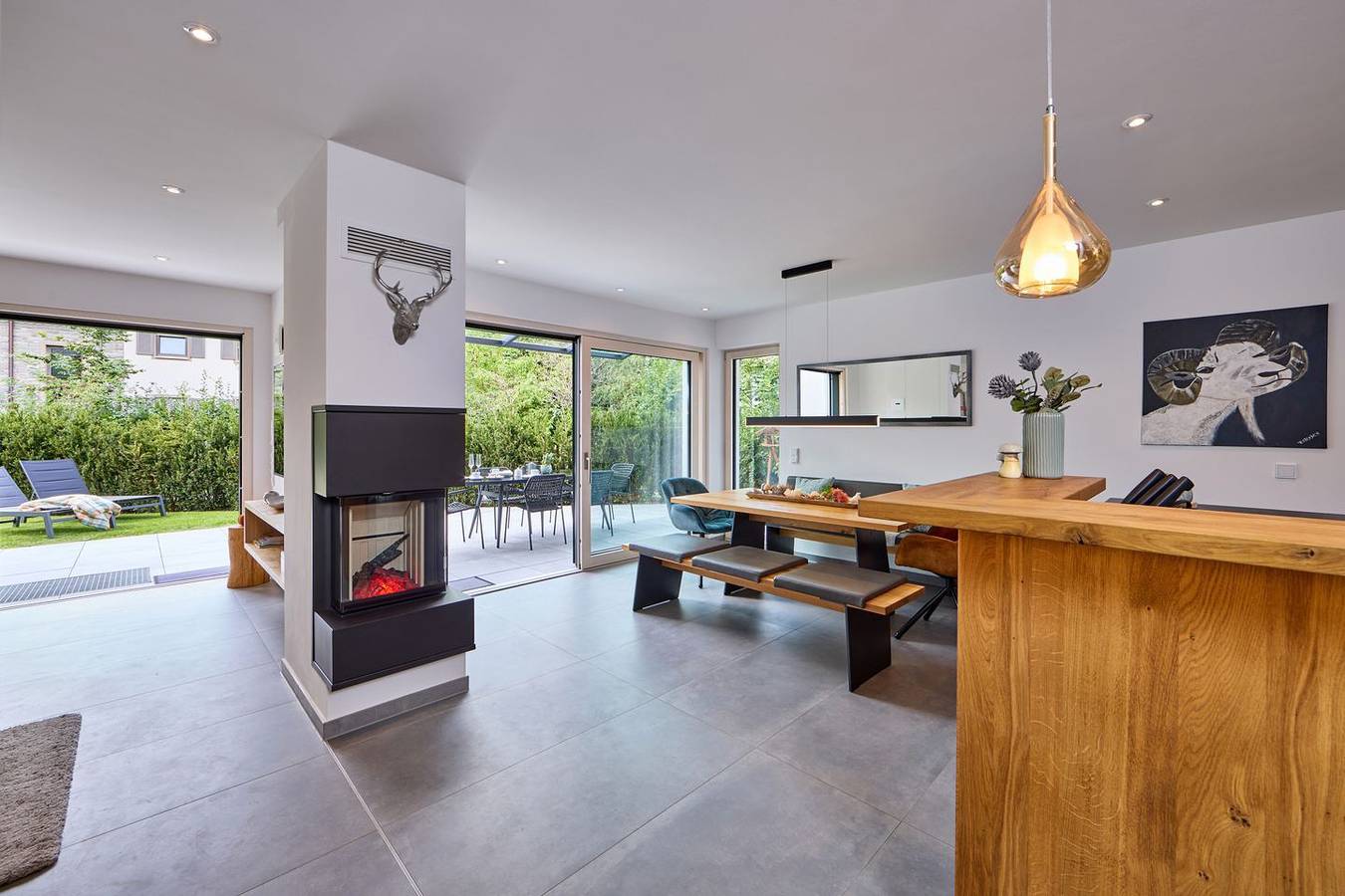 Ganze Wohnung, Chalet Bergzauber - sonniges Apartment mit Sauna für die ganze Familie in Garmisch-Partenkirchen, Bayerische Alpen