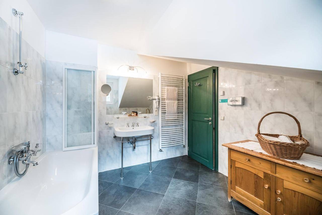 Hotel Dolomitenhof & Chalet Alte Post in Sexten, Dolomiti Superski