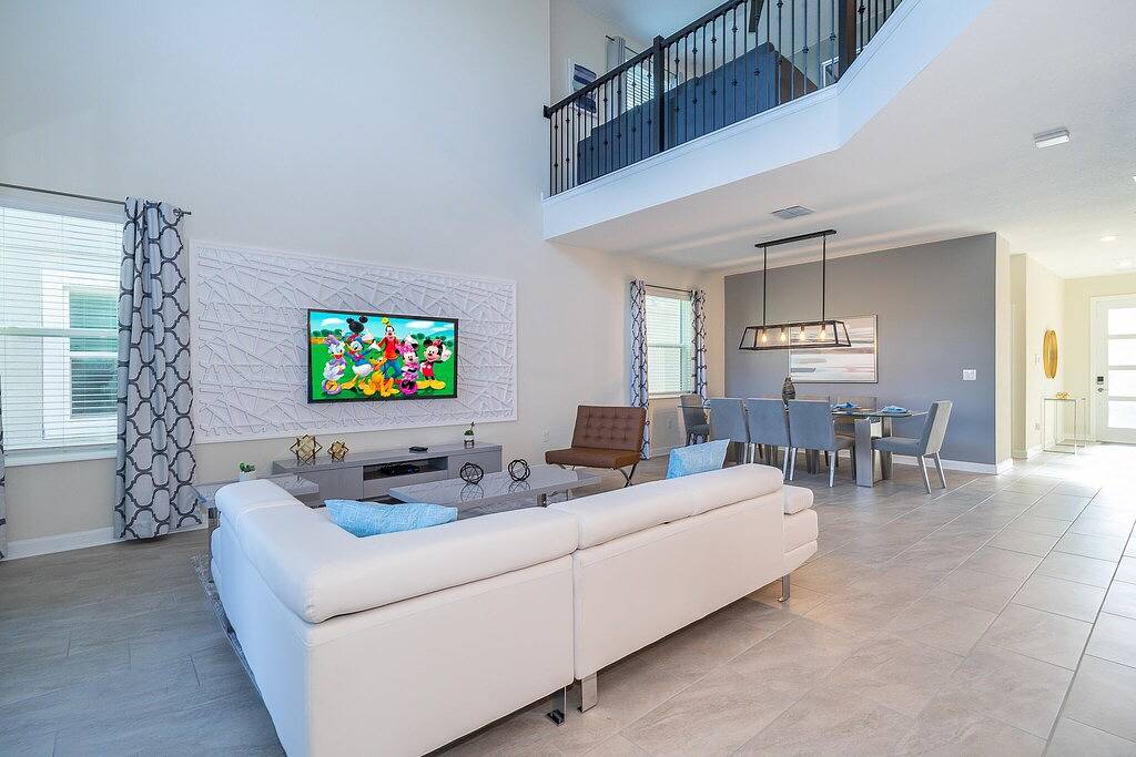 Champions Gate 5 Bedroom bathroom 5 Private Pool & Jaccuzi, Free Waterpark in Disney World