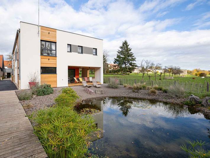 Gîte pour 25 personnes, avec terrasse et jardin, animaux acceptés