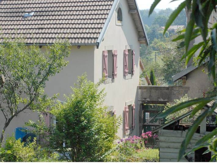 Gîte pour 8 personnes, avec jardin, animaux acceptés à Champ-le-Duc