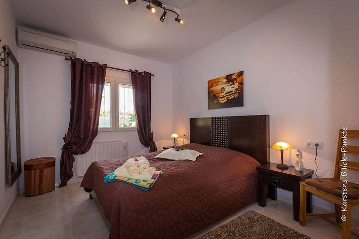 Villa de luxe Inge 400 sur la plage, grand jardin, pr. Piscine chauffée, climatisation, BBQ, terrasse, WiFi in Almadrava, Costa Blanca
