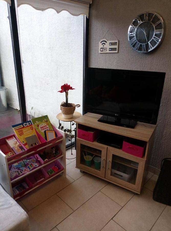 Cocon douillet avec chaleur ambiante du poêle à pellets in Hastière-par-delà, Hastière