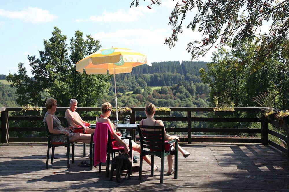 Villa in Duitsland met Sauna & Uitzicht in Kronenburg, Dahlem