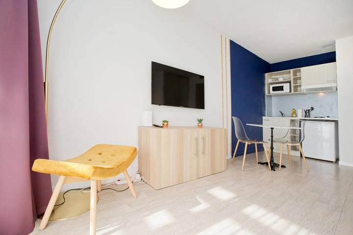 Gîte pour 2 personnes, avec vue et terrasse dans Gare De Lourdes - 3