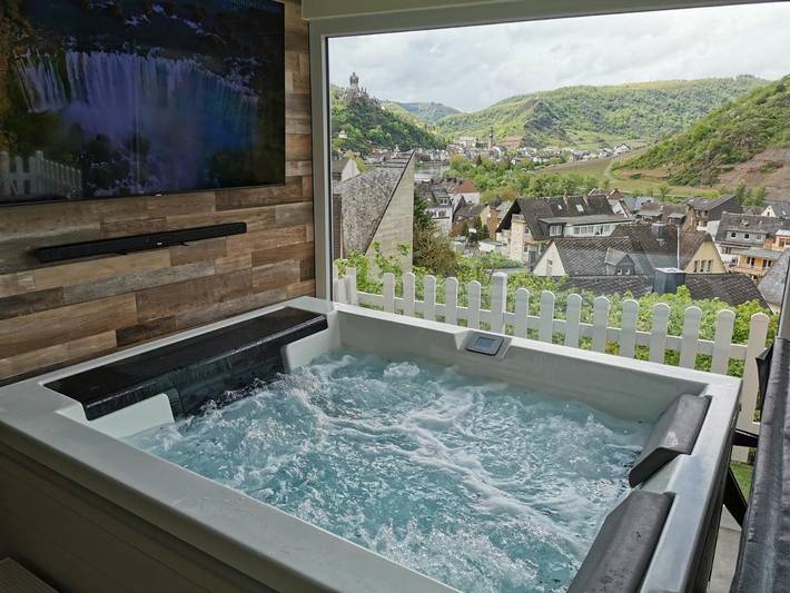 Ferienhaus für 2 Personen, mit Whirlpool und Terrasse sowie Garten und Pool in Cochem - 2