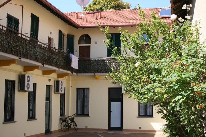 Appartamento per 3 persone, con Balcone e Terrazza nonché Panorama a Gallarate
