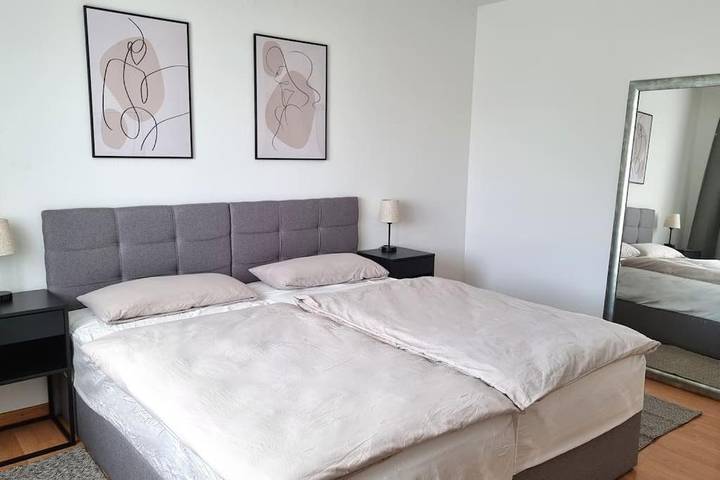 Ferienwohnung für 6 Personen, mit Balkon und Ausblick in Sarstedt - 2