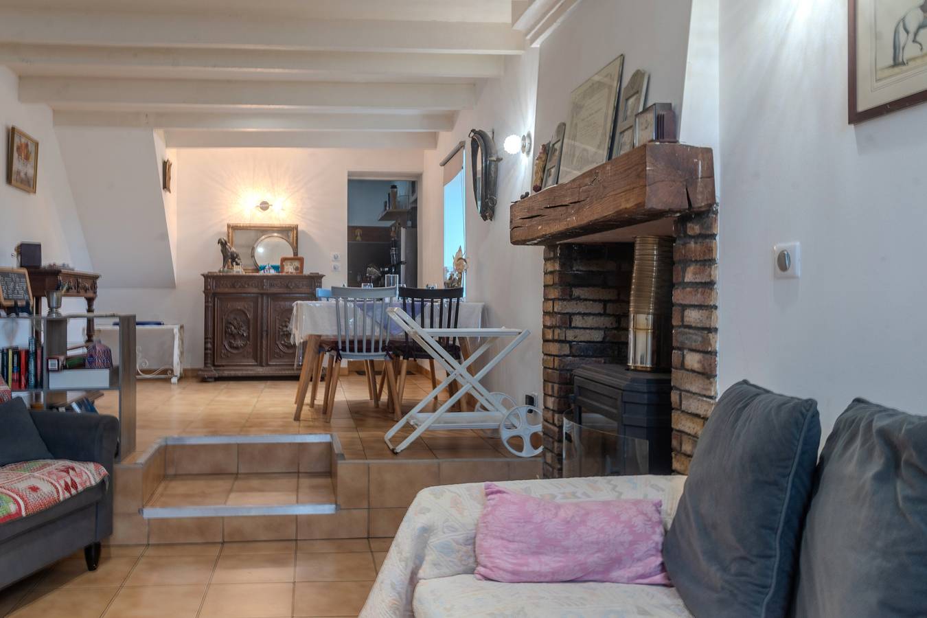 Maison de vacances 'La Maison D'eloi' avec piscine partagée, terrasse privée et Wi-Fi in Montignac-Charente, Charente