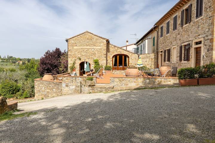 Agriturismo "Podere San Bartolo - Casa Colonica 2" con piscina, terraza privada y Wi-Fi in Barberino Val d'Elsa, Barberino Tavarnelle