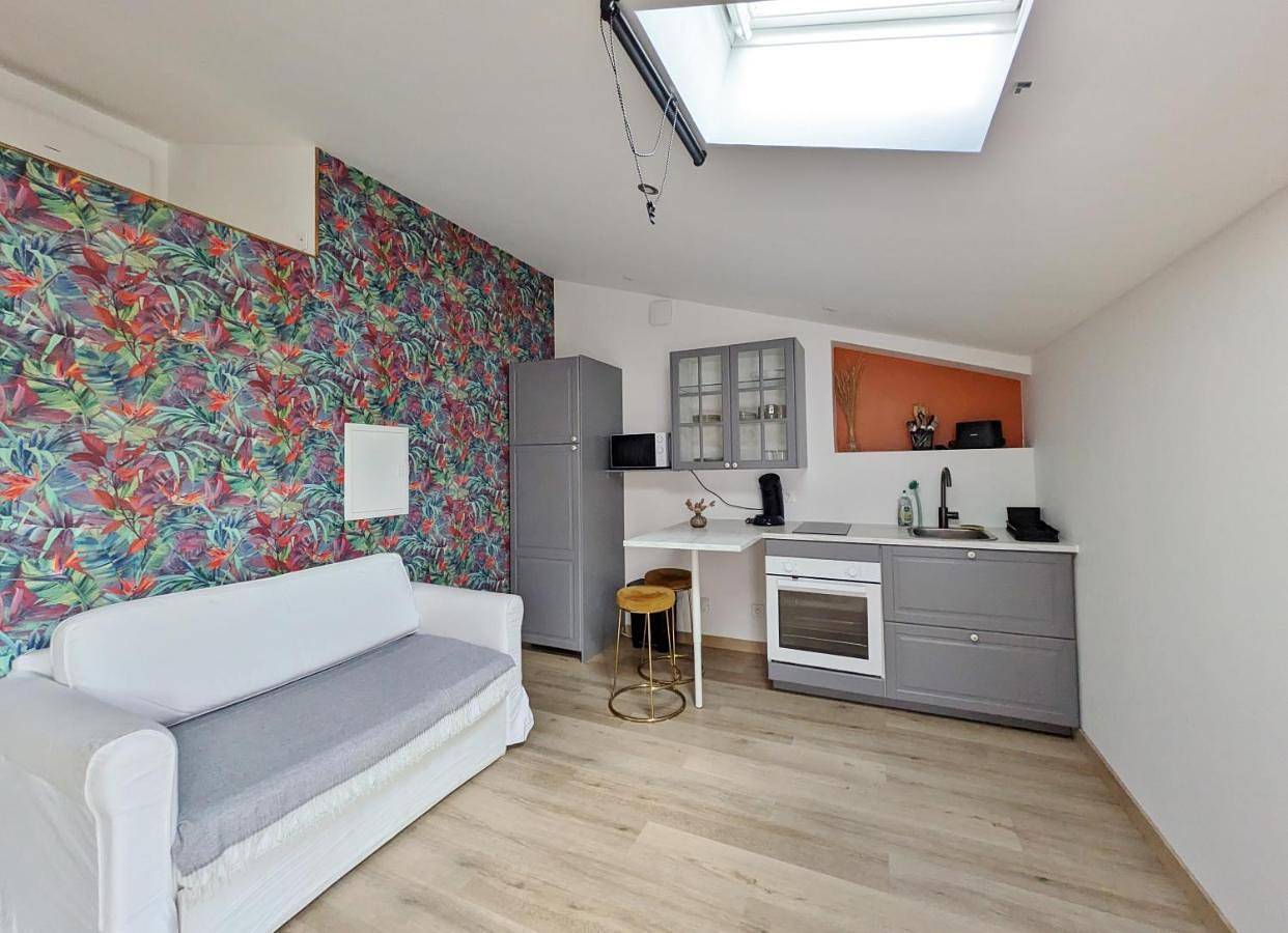 Appartement entier, Le nid Etoilé Studio privatif in Les Arcs (Var), Région de Draguignan