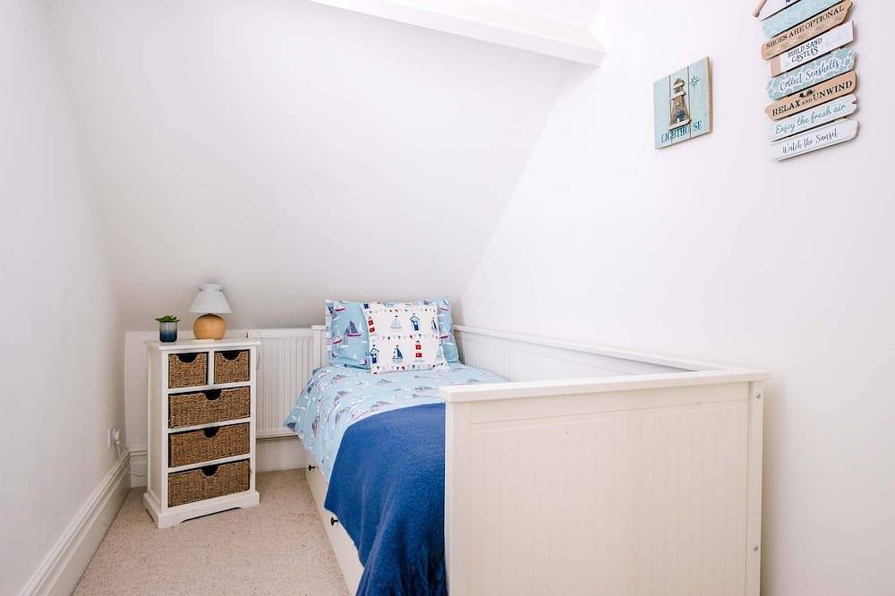 Entire apartment, Holidays, visiting family, work, golf, surfing in Porthcawl, Bridgend region