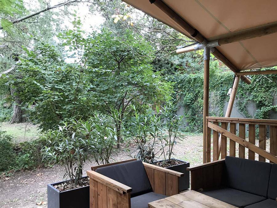 Camping Suze Luxe Nature - Lodge 6 personnes - Lodge Jasmin 34m² - 3 chambres - cuisine - salle d'eau in Suze-la-Rousse, Région de nyons