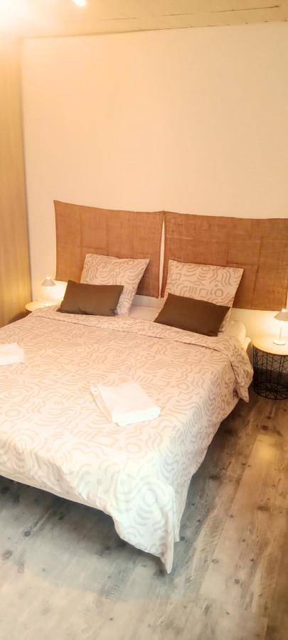 Gîte pour 8 personnes, avec jardin ainsi que terrasse et vue à Floirac - 2