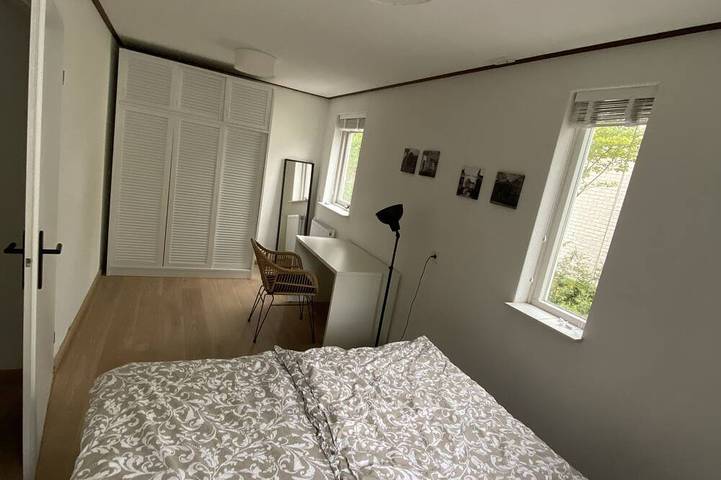 Ferienhaus für 5 Personen, mit Garten und Whirlpool sowie Terrasse und Pool in Brouwershaven - 3