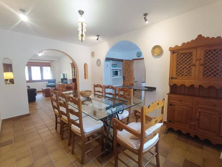 Apartamento para 6 personas, con Terraza y Jardín en Alcañiz