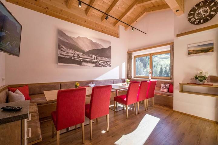 Ferienwohnung für 23 Personen, mit Balkon und Terrasse sowie Garten und Sauna in Gerlos - 3