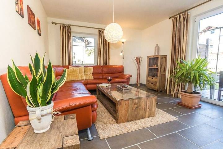 Ferienwohnung für 3 Personen, mit Terrasse und Sauna sowie Garten in Lindberg - 2