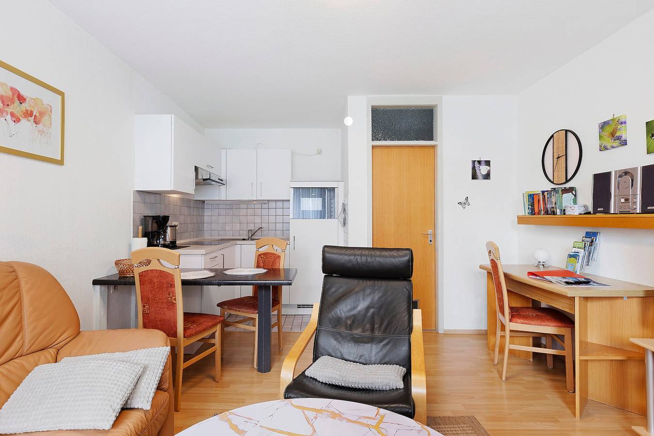 Ganze Wohnung, Feriewohnung 1 mit Terrasse, Gemeinschaftsgarten, Wlan & Dreiwelten Card in der Nähe vom Solemar in Bad Dürrheim, Mittlerer Schwarzwald