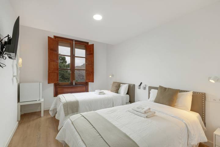 Room for 2 people - 1