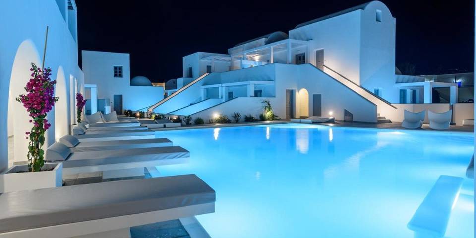 Hôtel pour 4 personnes, avec jacuzzi et sauna ainsi que piscine et jardin