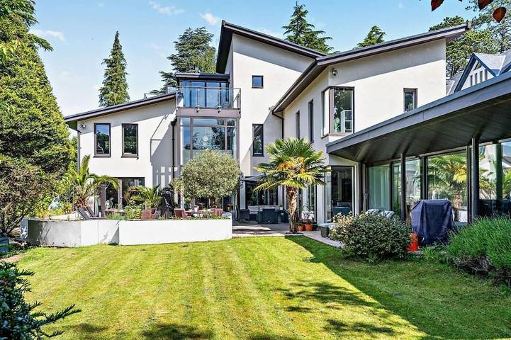 Gîte pour 10 personnes, avec Jardin et Piscine