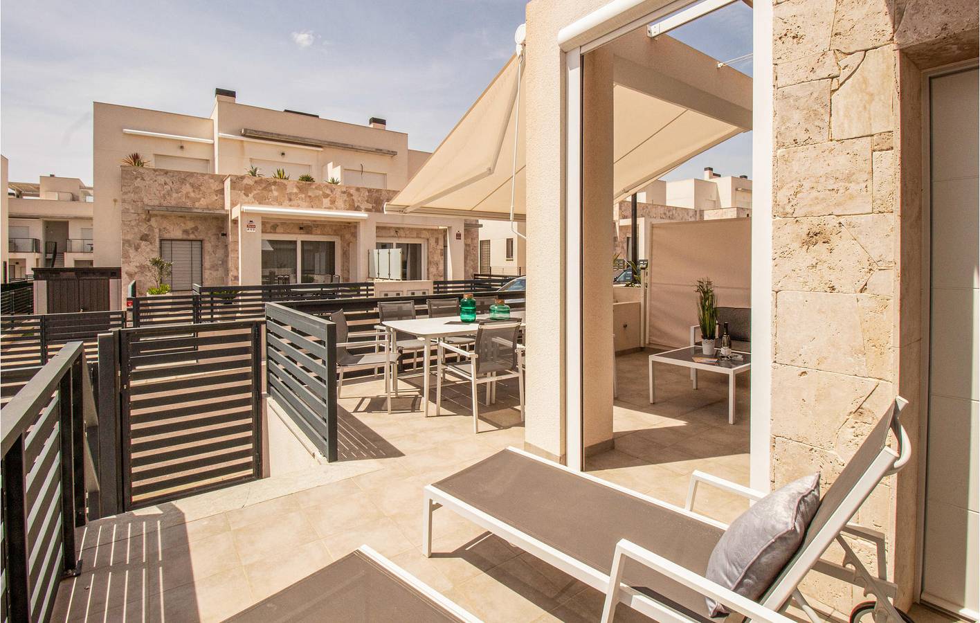 Poolside Apartment with Parking, Terrace & Beach (2km) in Las Calas, Torrevieja