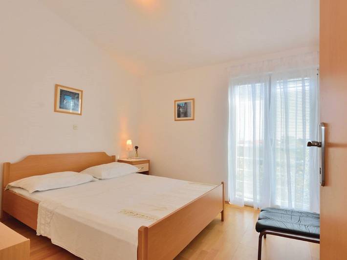 Ferienhaus für 8 Personen, mit Balkon/Terrasse und Terrasse sowie Garten in Bibinje - 3