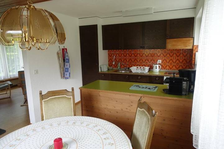 Gîte pour 3 personnes, avec jardin et terrasse, animaux acceptés à Aeschi bei Spiez - 3