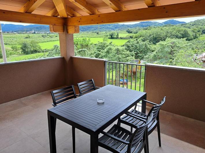 Gîte pour 4 personnes, avec terrasse et vue à Vipava - 2
